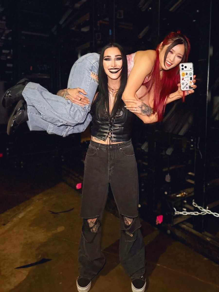 Iyo_SkyWWE's tweet image. Our way of taking selfies.😜🤳
#RHIYO