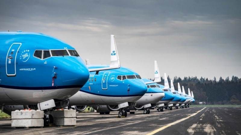 MarioNawfal's tweet image. 🚨🇮🇷🇳🇱 KLM SUSPENDS ALL MIDDLE EAST FLIGHTS: INDEFINITE PULLOUT AMID GEOPOLITICAL CRISIS

Royal Dutch Airlines (KLM) just suspended all Middle East operations indefinitely. 

No resumption date. 

Tel Aviv, Dubai, Dammam, Riyadh: all gone. 

Routes now avoiding airspace over…