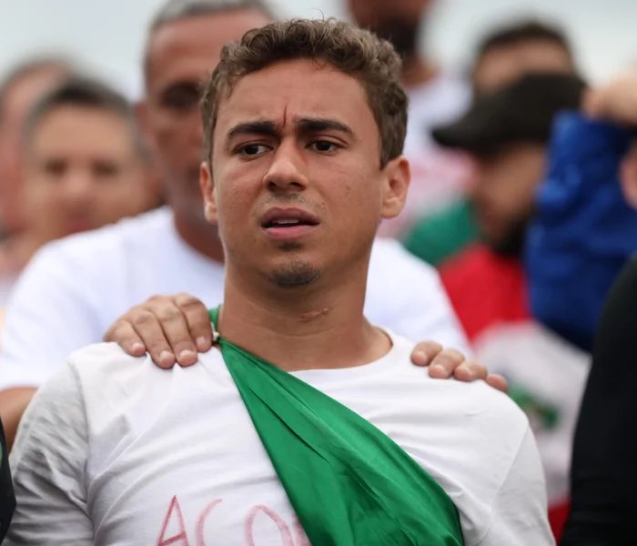 QGdoPOP's tweet image. 🚨 Alexandre de Moraes proíbe manifestação de Nikolas Ferreira em frente ao presídio da Papuda.

Decisão também alerta que a presença de manifestantes no local pode resultar em prisão.