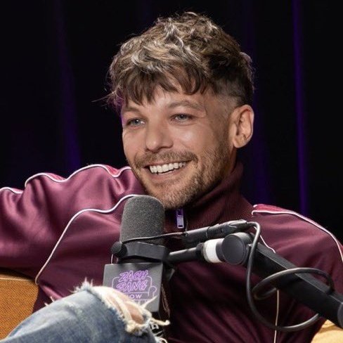 louiIith's tweet photo. Así de radiante te ves cuando sacas el mejor álbum de tu carrera https://t.co/dN8A1mRLRU