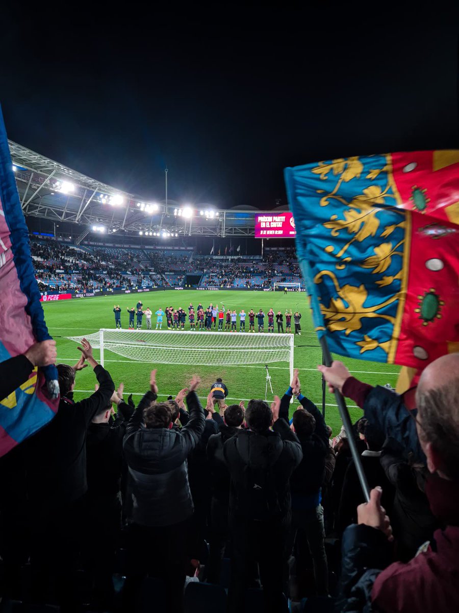Levante Fans 1909 tweet media