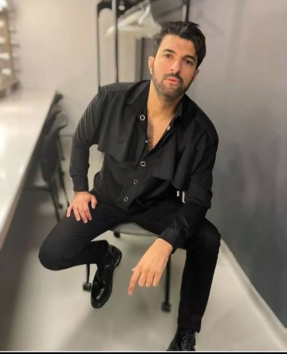 <a href="/birsenaltuntas1/">birsenaltuntas</a> Merhaba Birsen Hanım Engin Akyürek'in yeni bir projesi var mı? Lütfen cevapsız bırakmayın. #EnginAkyürek #dizi
 <a href="/birsenaltuntas1/">birsenaltuntas</a>