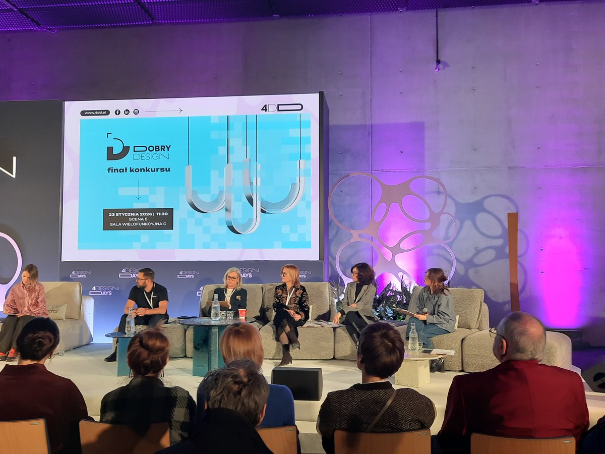 anna_knapik1's tweet image. Drugiego dnia 10 edycji 4 #DesignDays  znowu mnóstwo ciekawych dyskusji, a najciekawsza i ważna to "Śląsk. Pomysl na Metropolie" z racji zamieszkiwania w regionie 😀😃🙂 😘😘😘