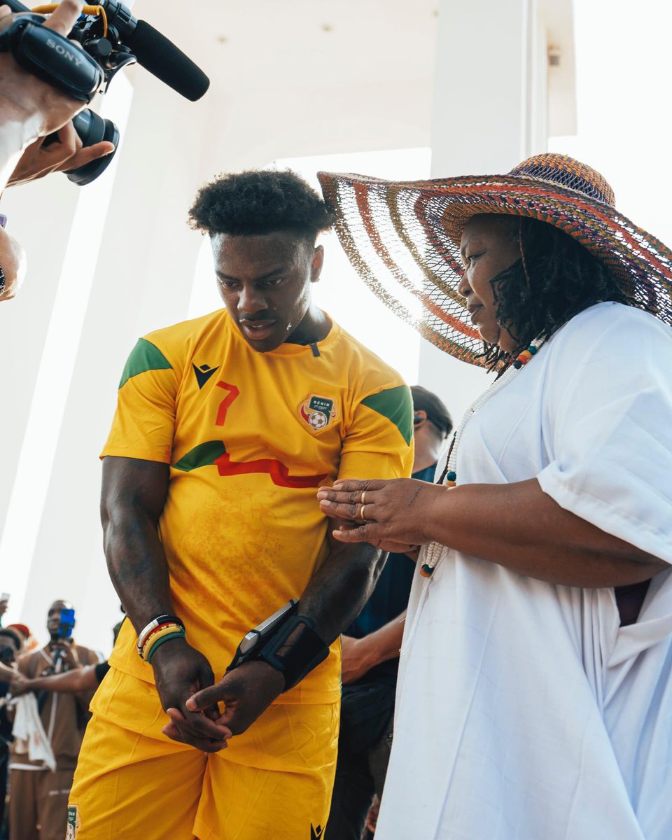 🚨🇧🇯 PROMOTION TOURISTIQUE : LE BÉNIN À L’HONNEUR AVEC LA VISITE D’ISHOWSPEED ‼️

👉🏿 L’Agence Bénin Tourisme est fière d’avoir appuyé l’organisation de la visite du streamer américain IShowSpeed au Bénin.