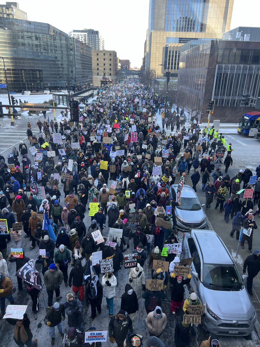 Saul_Eugene49's tweet image. MINNEAPOLIS SHOWED OUT TODAY. Thousands march in -35 degree weather to stand up to authoritarianism in conjunction with the first mass general strike since 1946. 

Trump and his goons stand directly opposite Minnesota values. We will not give in and we will show up. Believe that