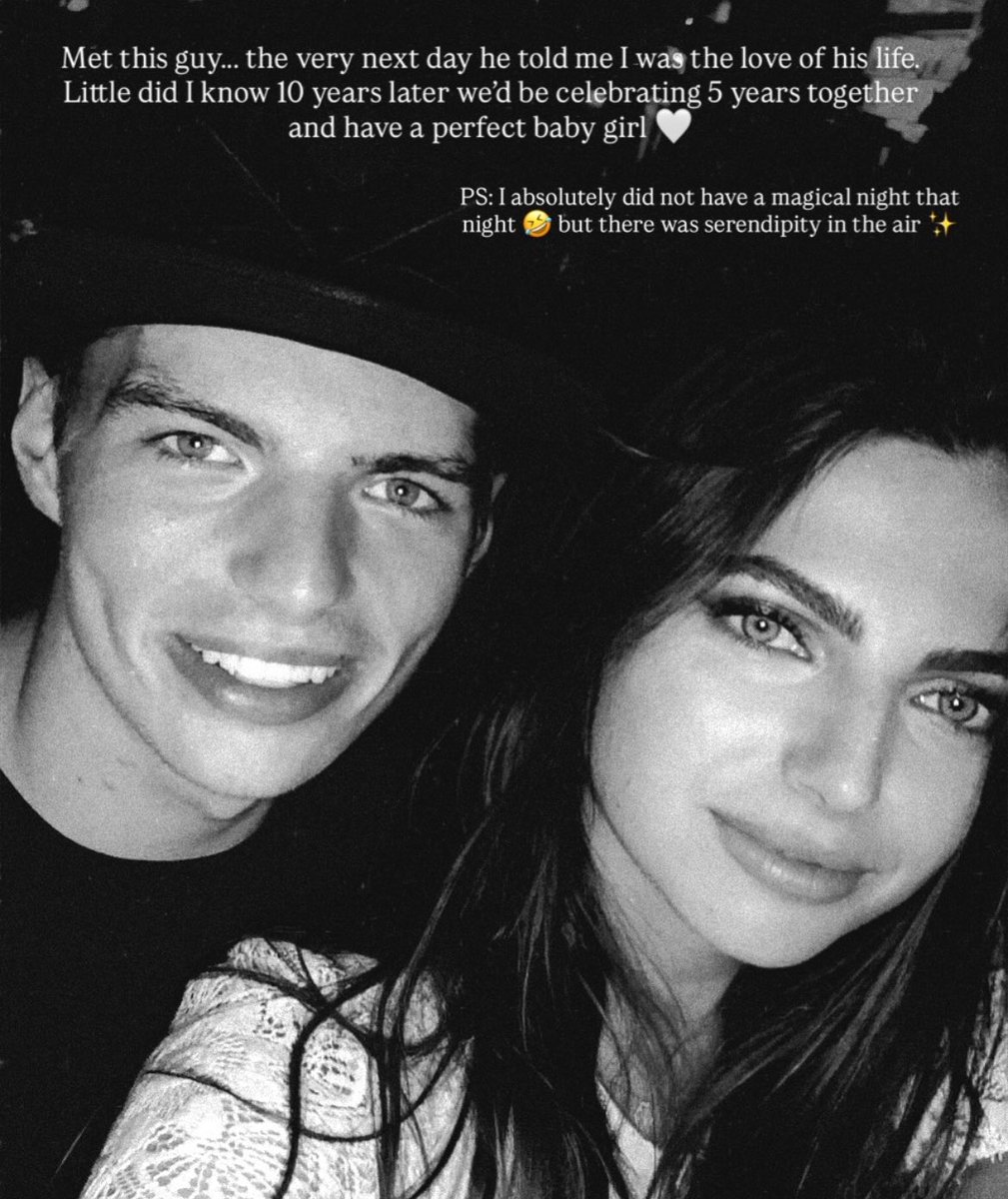 📲|Kelly via feed:

“Conheci esse cara, no dia seguinte ele me disse que eu era o amor da vida dele. Mal sabia eu que, 10 anos depois, estaríamos celebrando 5 anos juntos e teríamos uma filha perfeita”

“eu não tive uma noite mágica naquela noite 😂 Mas tinha algo especial no ar”