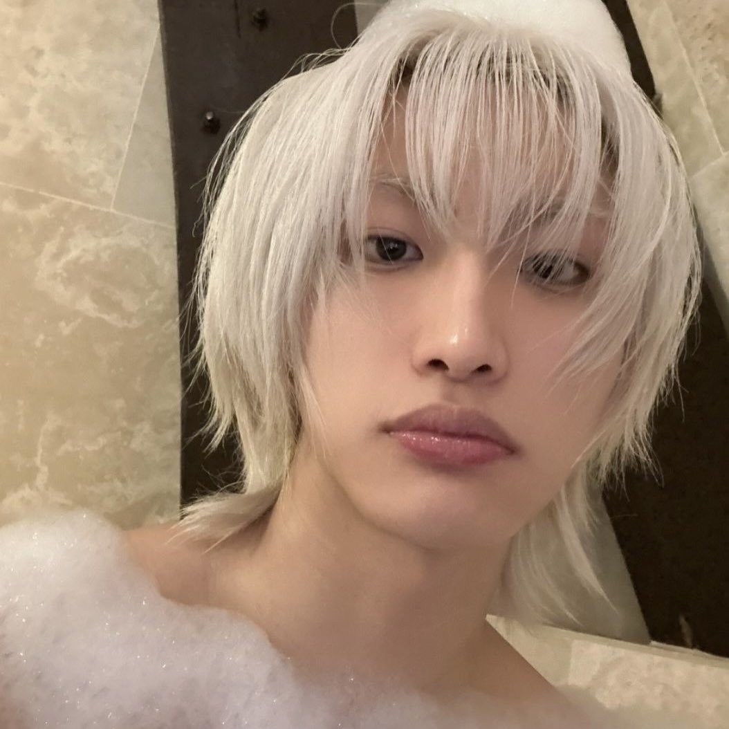 treemedley's tweet image. this must’ve been what jesus saw when he was Born