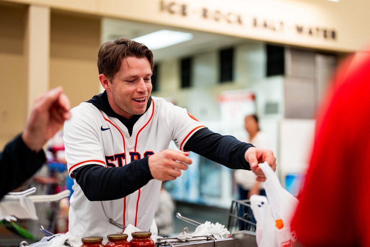 Had us some fun @HEB!
#AstrosCaravan