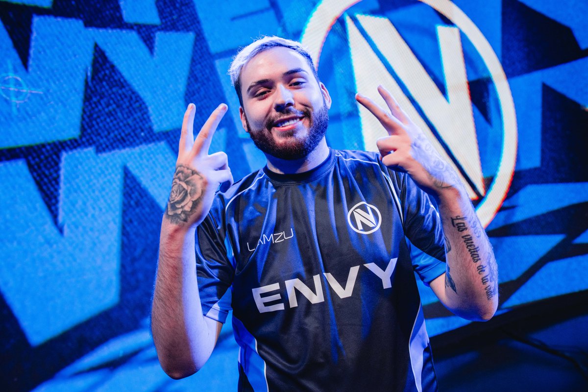 esportunitygg's tweet photo. De jugar desde Chile con el sueño intacto, a convertirse en uno de los nombres más respetados de VALORANT 🦙🇨🇱

@keznitdeuS no tuvo un camino fácil: años de grind, críticas, derrotas duras y momentos donde muchos dudaron… pero él nunca se rindió.

Brilló en LATAM, hizo historia con @KRUesports, demostró su nivel internacional y se ganó el respeto del mundo entero a base de talento y carácter. Keznit no es solo un duelista: es mentalidad, es disciplina, es hambre de ganar.

Hoy, ese mismo chico representa a toda Latinoamérica defendiendo los colores de @ENVY, una de las organizaciones más históricas de Estados Unidos en #VCTAmericas. No es solo un fichaje: es un mensaje.
LATAM compite. LATAM merece estar ahí. LATAM tiene estrellas.

Keznit cruzó fronteras sin olvidar de dónde viene.
Y cada partida que juega, la juega por millones.