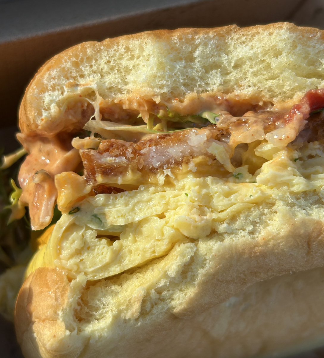 taromantou's tweet photo. egg and hashbrown samwich with tomato aioli. eaten by myself at the beach. Never Kill Yourself #neverkillyourself #liveforever https://t.co/AZxYYiQLqa