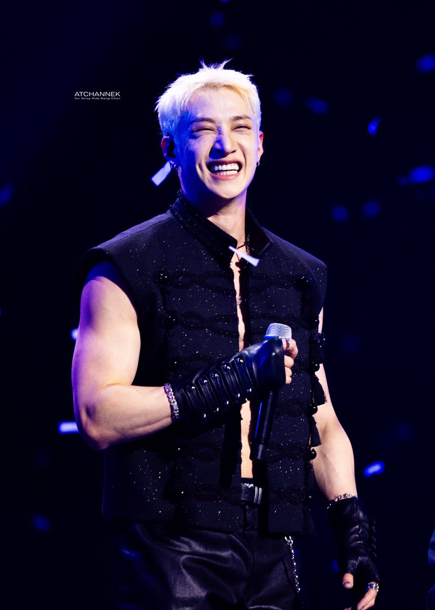 atchannek's tweet image. 260122
LE GALA DES PIÈCES JAUNES 2026

Keep it smile😊

#BangChan #방찬 #バンチャン
#StrayKids #스트레이키즈