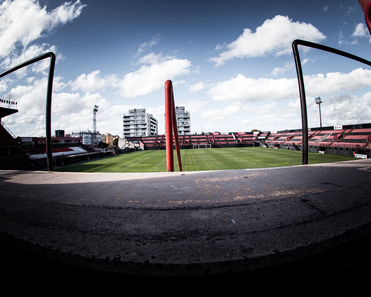 GEBrasilOficial's tweet image. 𝙉𝙤𝙨𝙨𝙖 𝙘𝙖𝙨𝙖. 𝙉𝙤𝙨𝙨𝙤 𝙩𝙚𝙢𝙥𝙡𝙤.

Saudade de ver a Baixada pulsando com a arquibancada cheia e a força da Maior e Mais Fiel. 🏟️🇹🇹

📸 Gabriel Costa

#ReconstruçãoXavante
#Baixada #Xavante #BentoFreitas #AMaiorEMaisFiel