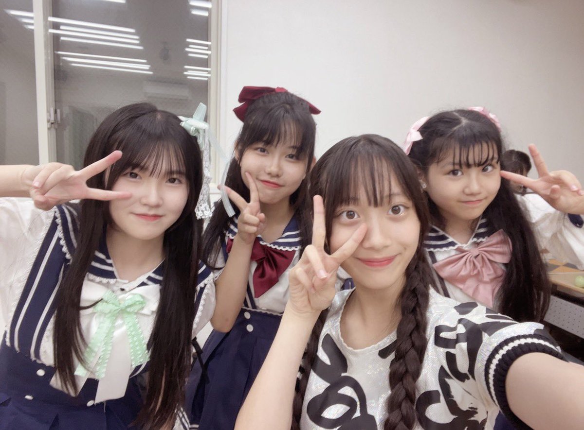 sae_YmCiTRON's tweet image. さらに！🤍この日は研究生もいます👶🏻🍋
研究生ちゃんと初めまして！って方もぜひ🤭
みんな話しやすくてたくさん魅力あるからお写真撮りに来てね💚🩷❤️
🎫 ticketdive.com/event/oUAwtmY3…