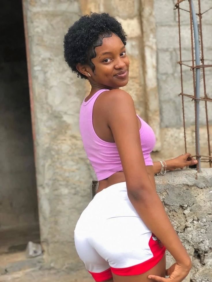 Tessy122277's tweet image. Work in silence. Let timing do the talking.