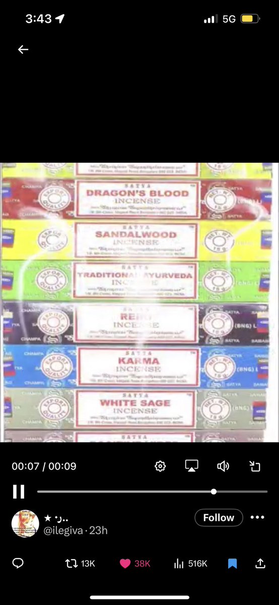 StuckInAKlink's tweet image. i love this brand so much every smell is so divine