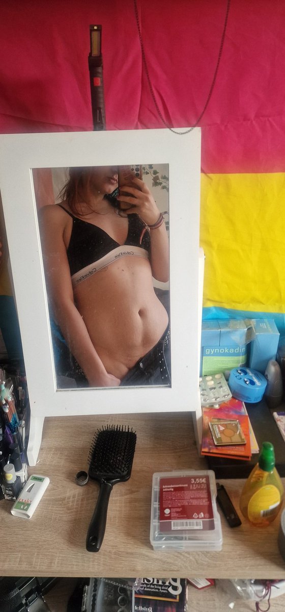 Acherontia Styx 🏳️‍⚧️🦋🍃 (T4T) tweet media