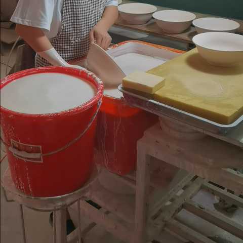 EnchongClay's tweet image. Reliable Ceramic Products Start with Controlled Production
#HighQualityCeramics 
#CeramicFactory 
#CeramicManufacturing 
#CeramicQuality