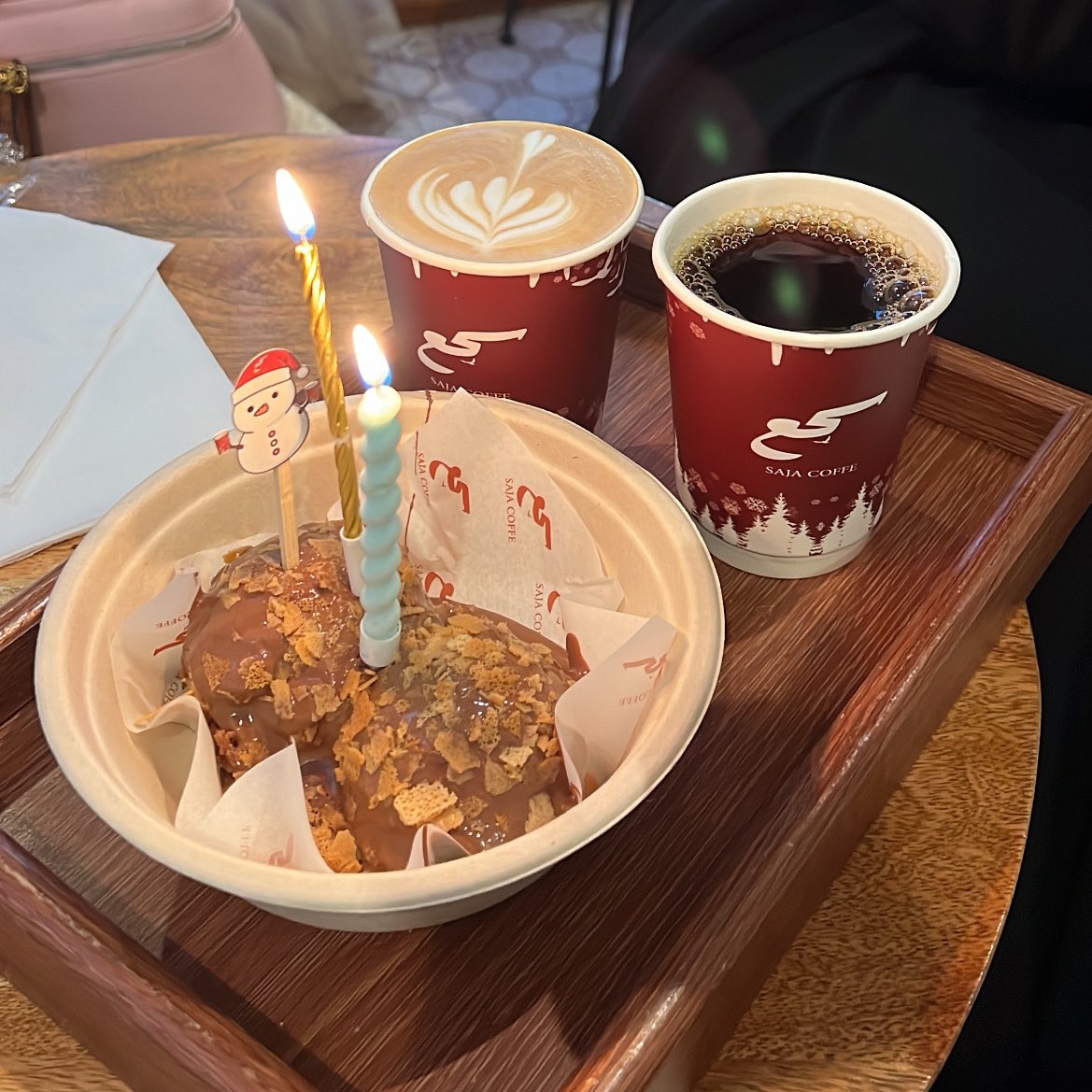 احتفال بتسجيل اخر جدول جامعي 👩🏻‍🎓🎉✨
وعسى أن يكون الختام فرحاً ورضا 🤍 ❣️…