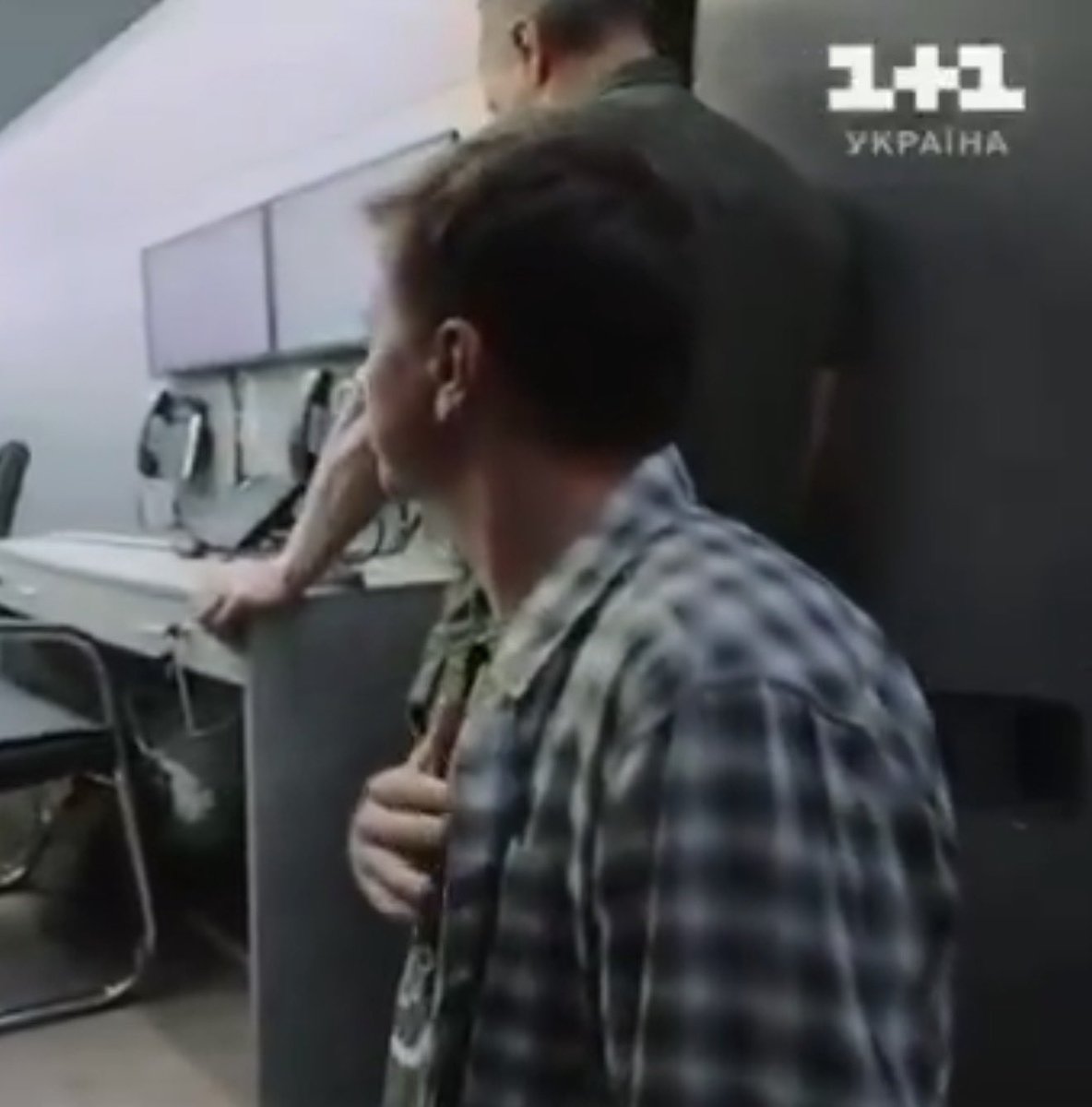 rapressor's tweet image. вибачаюсь