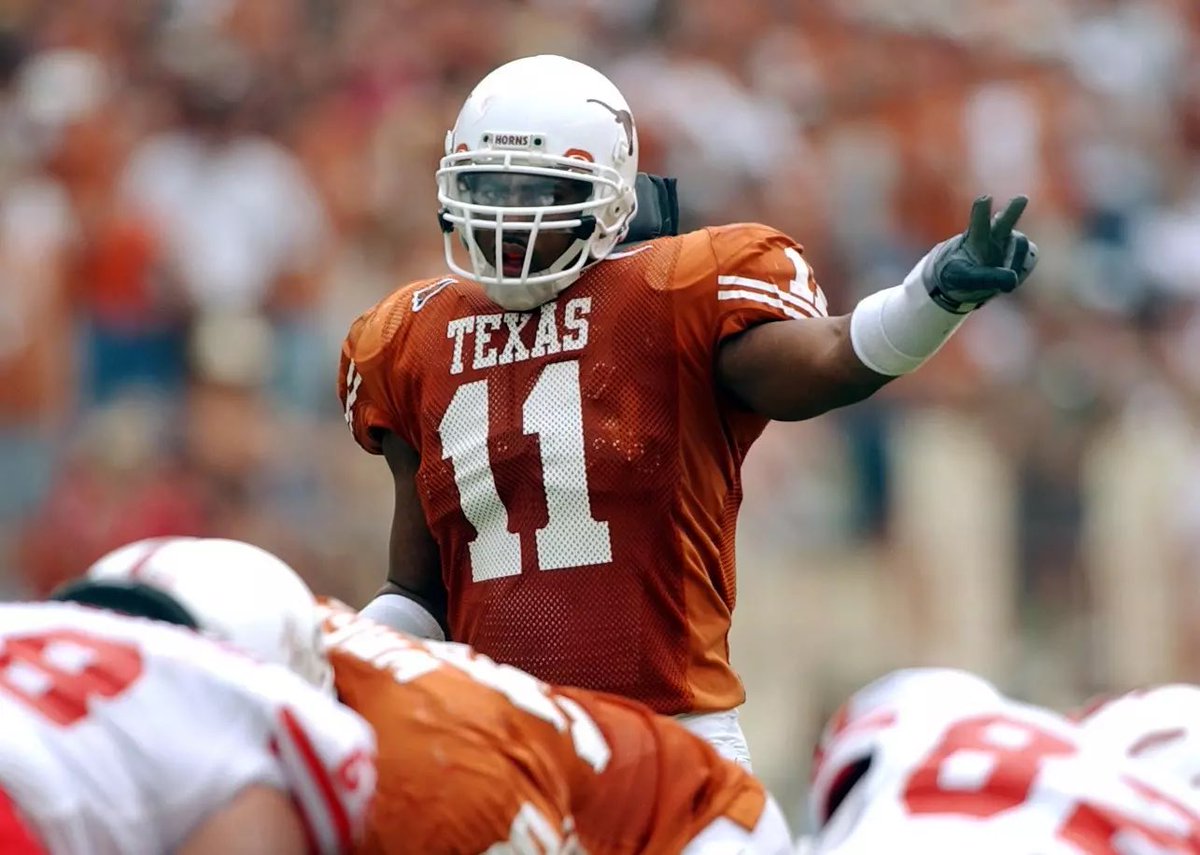 deshawnsimmons_'s tweet image. ALL GLORY TO GOD!!! Blessed and thankful to receive my 21st offer from @TexasFootball🙏🏽👨🏽‍🍳📈♨️🤘Ⓜ️otion21! Like I said Slow Motion is better than NO Motion #OnAMisson😤 #ItsLevels📊#QUALITYoverQuanity #3CLIPPER🎥 #PERFORMANCEoverPotential @deontesheff9 @Josh_Dunson @CoachNansenUT