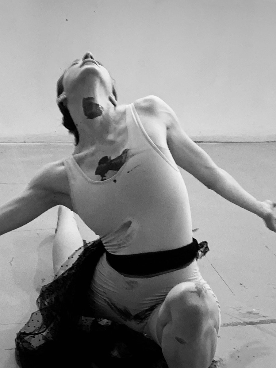 Heart Stead 

I was holding my heart
in my hands,
like a cracked vessel,
and I poured my pain into it
one by one:

fear,
a lump in the throat,
news,
news,
news.

I believed
endurance
was another name
for courage.

But today
that vessel
struck the wall of darkness
and broke.

Not