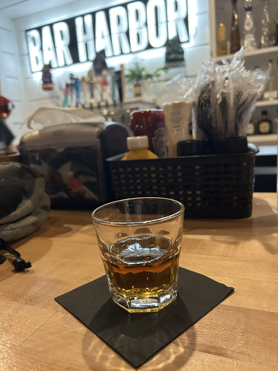 Fled the White Death in Oklahoma for vacation.  Yeah, this is much better, plus I got to drive through two white outs from the airport.  But all’s well that ends well.