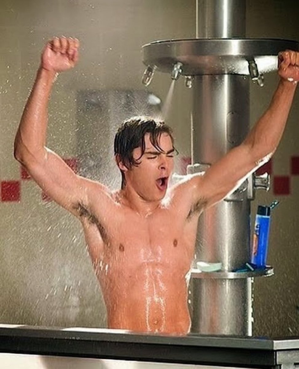 zac efron in a deleted ‘high school musical 3’ scene
