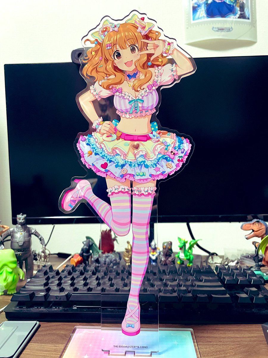 Rdot73's tweet image. きらりのBIGアクリルスタンドが届いた！ 迫力に圧倒されちゃう