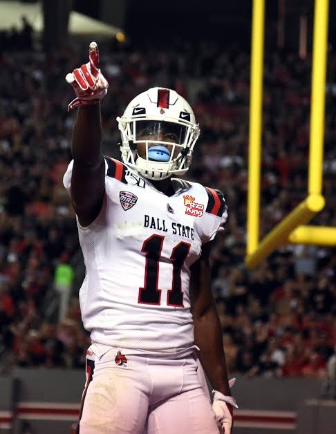 SickosCommittee's tweet image. You: worried about sponsor logos on jerseys ruining the sport

Me, arena football, motorsportsand european hockey enjoyer: Super excited to see what tiny regional fast food chain sponsors Ball State's away jerseys