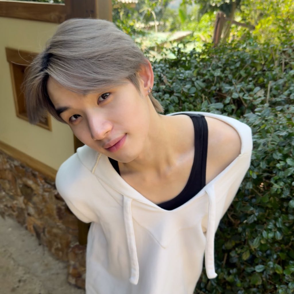 ((ทุกคนเงียบ))