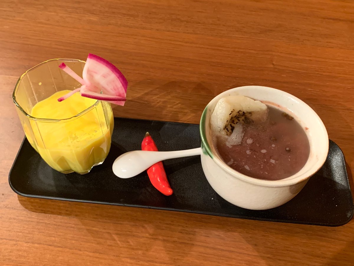 4_vtan's tweet image. お昼です🕛 #rasoi さんにて牡蠣とアサリの海カレーライス🍛とダル餅ぜんざい風🫘を
落花生🥜入りのスパイスライスに舌鼓🪘風味と食感が素晴らしかったです❗️貝の魅力たっぷりなカレーも美味しく頂きました😋
食後はダル餅ぜんざい🎶香ばしい焼き立てお餅とホクホクお豆を堪能しました🙏