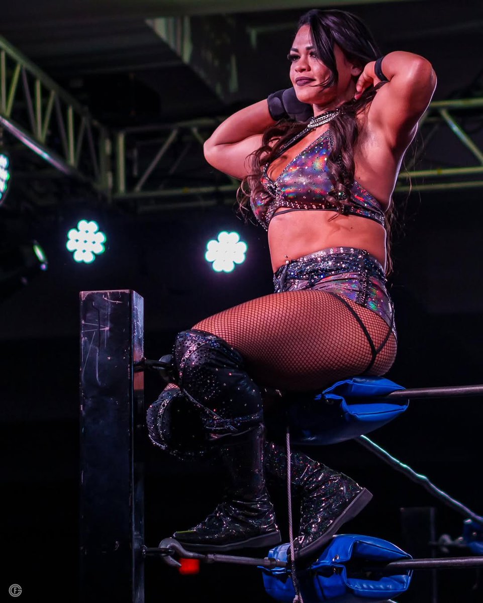 SoundOff316's tweet photo. @ThisIsTNA @realjoelivehd83 @itsmarasade @itsmilamoore After that... Would love to one of them gave @nikkiblackheart 🖤🖤🖤
BRING HER IN!!!! #NikkiBlackheart #DominicanDominator #BlackheartEra https://t.co/lusf2MESxT