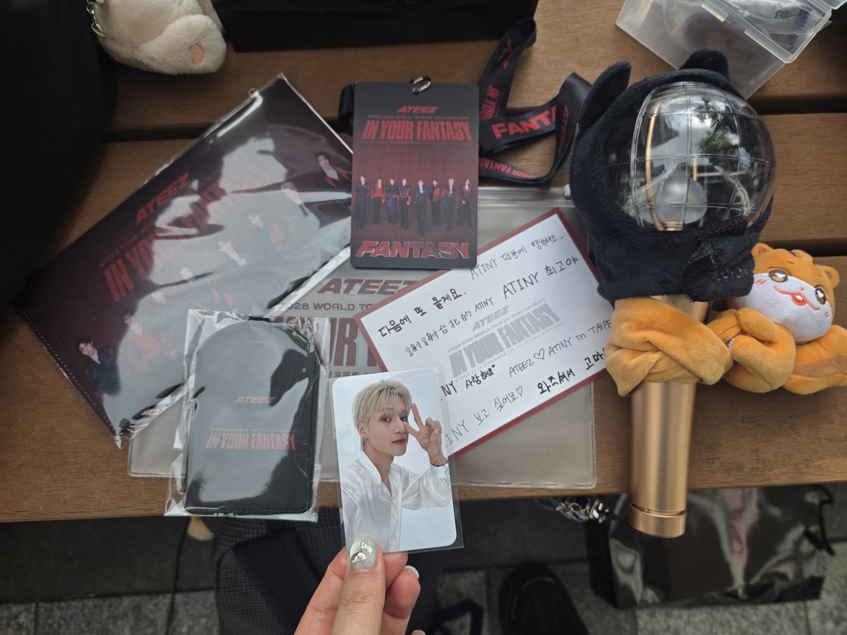 With0E's tweet image. 대만콘 🇹🇼
애들아 얼른 보고싶어....