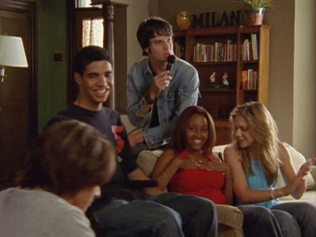 Degrassi Threads 7K tweet media