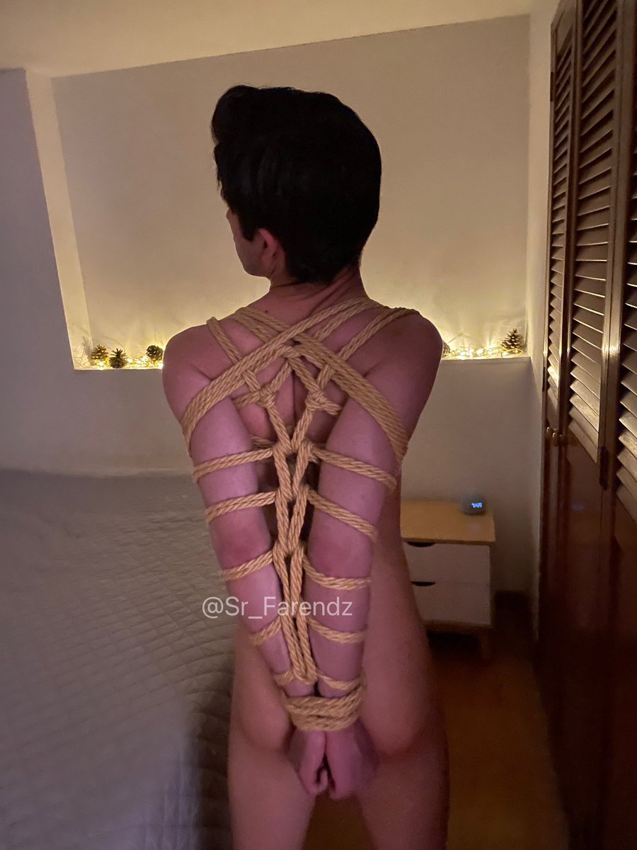 Good night my sexy twink 😈🪢 #gaytwink #gaybondage