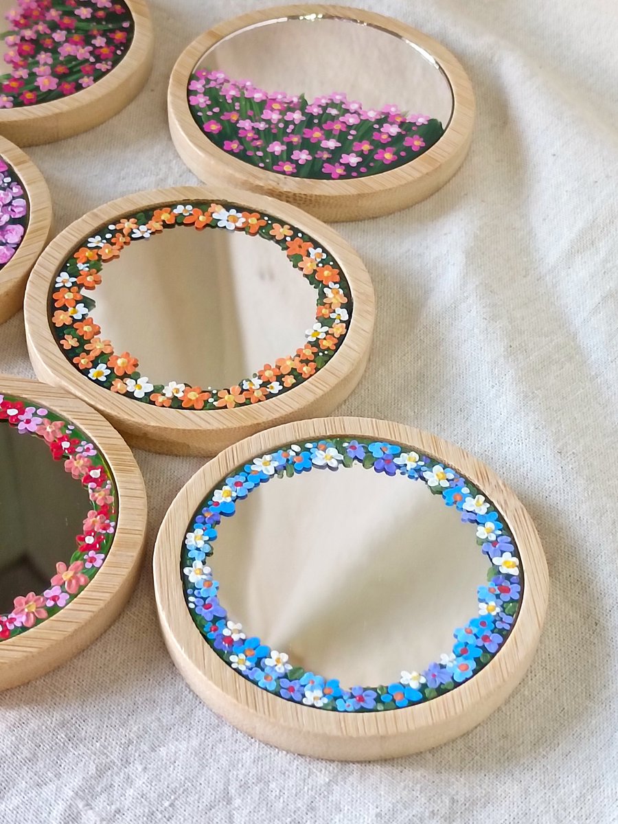 moodandtonekwl's tweet image. Small mirror 🪞🎨✨💕🖌️
ลูกค้ารีเควสกระจกพกพาทางเราก็ทำให้ได้น้า สดใสฝุดๆคับ