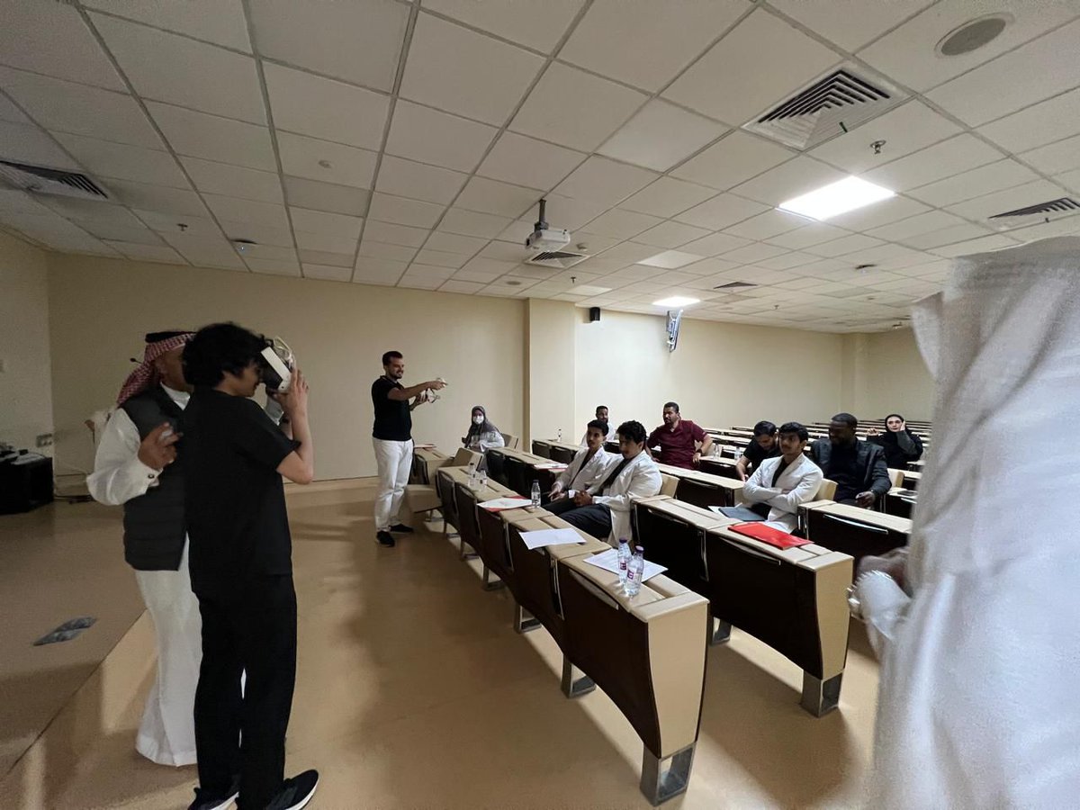 VRSolutions Company tweet media