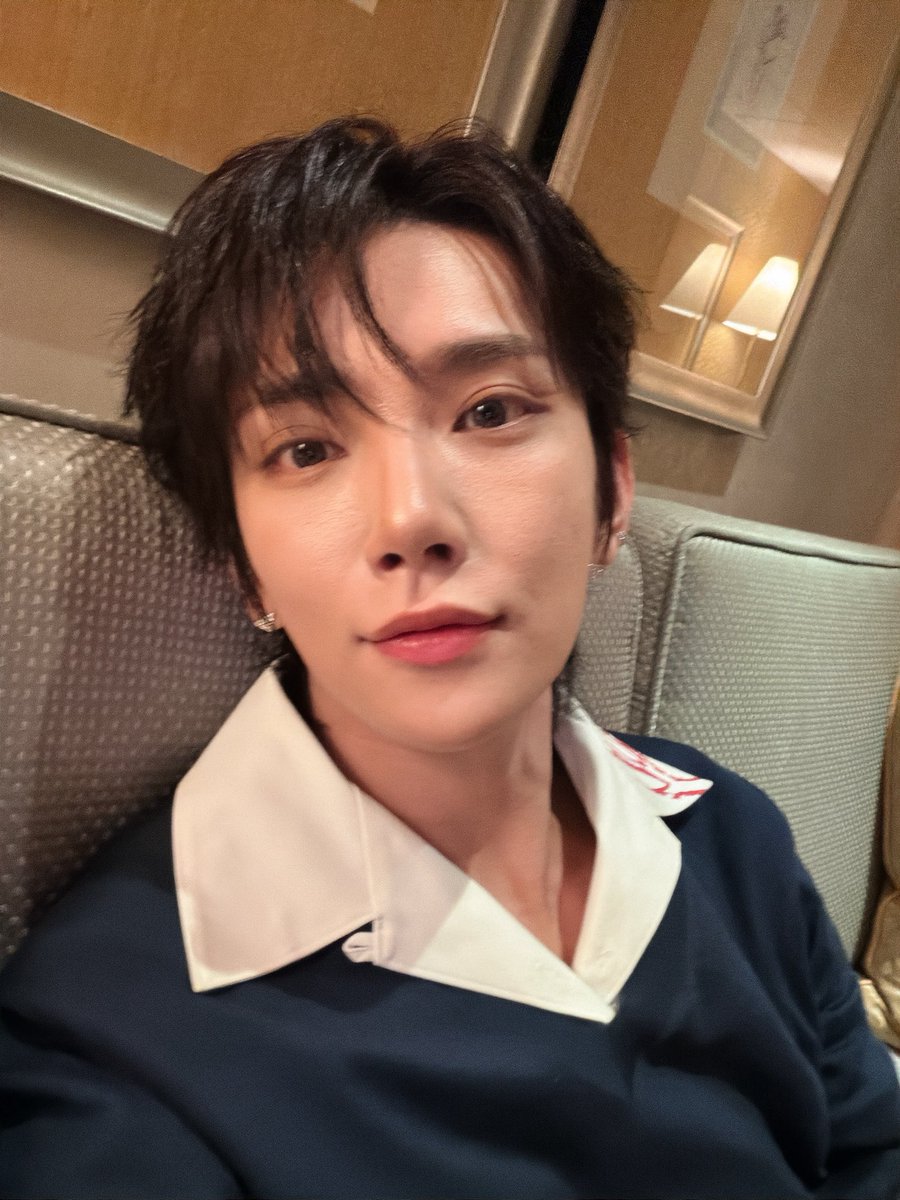 hjszones's tweet image. all these joshua selfies in hongkong&amp;gt;&amp;gt;&amp;gt;