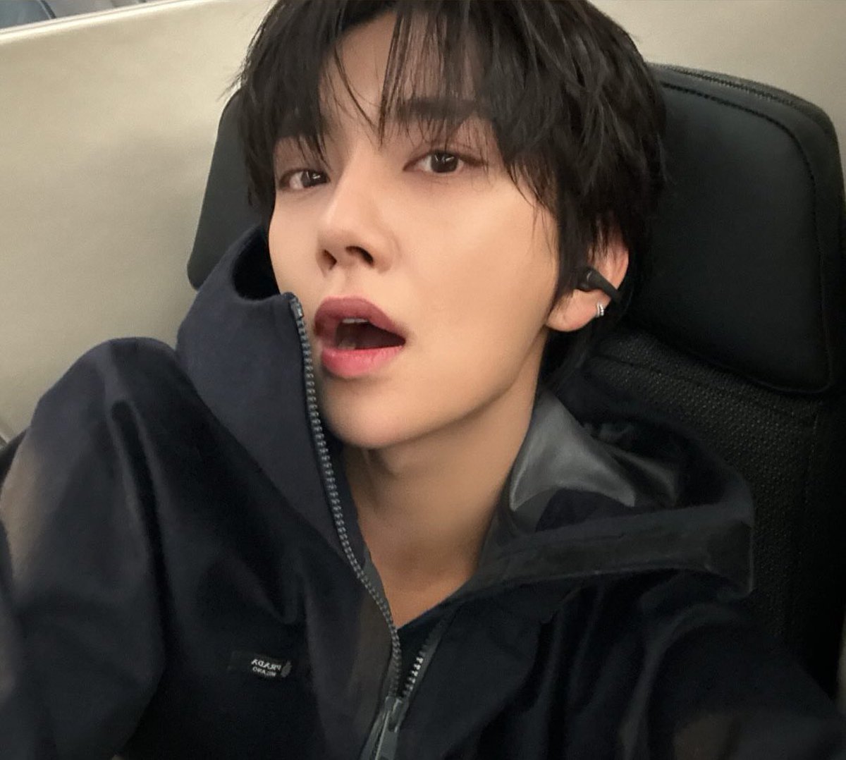 hjszones's tweet image. all these joshua selfies in hongkong&amp;gt;&amp;gt;&amp;gt;