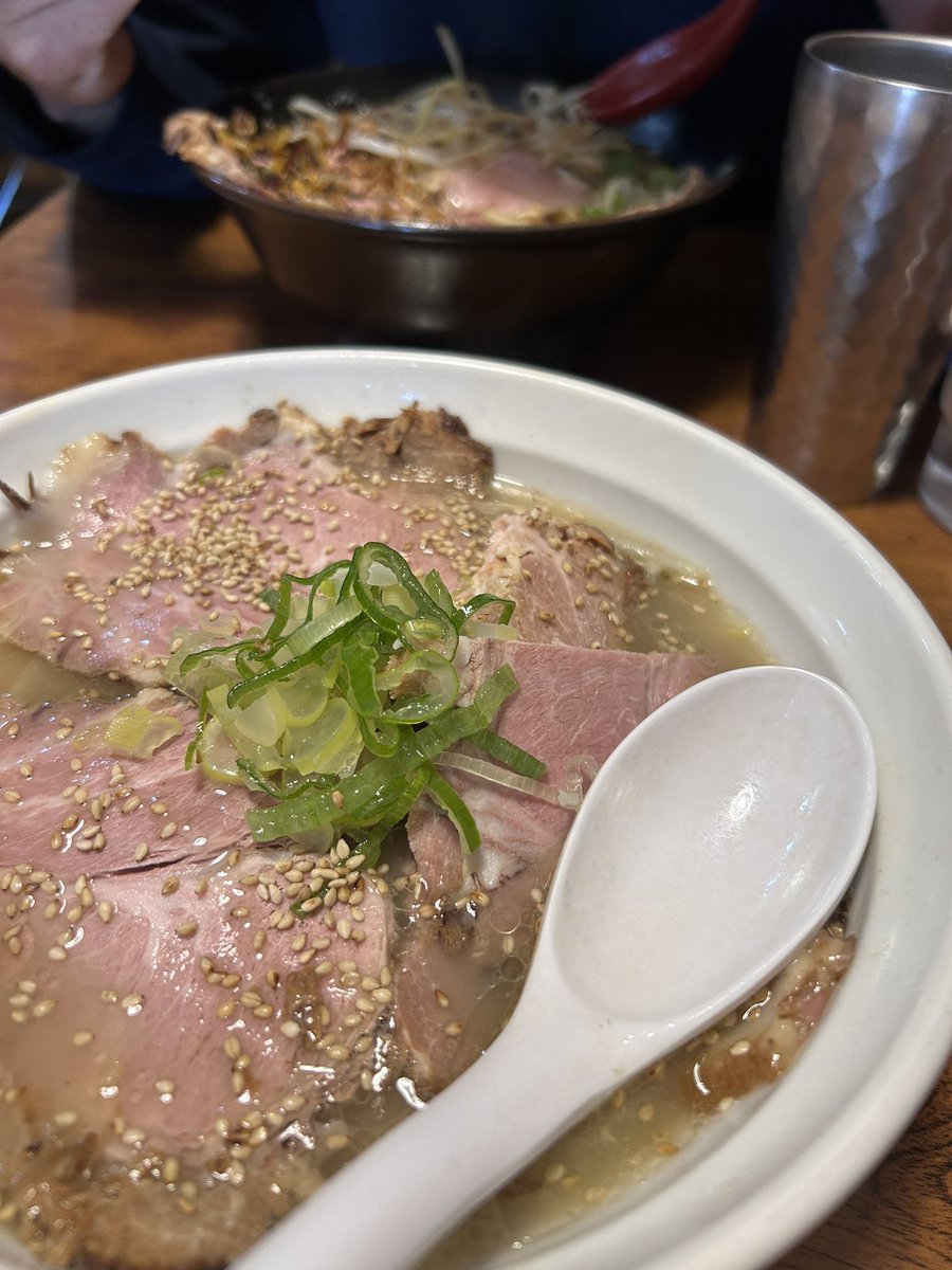 シャンプーしてラーメン🍜食べた土曜日😚