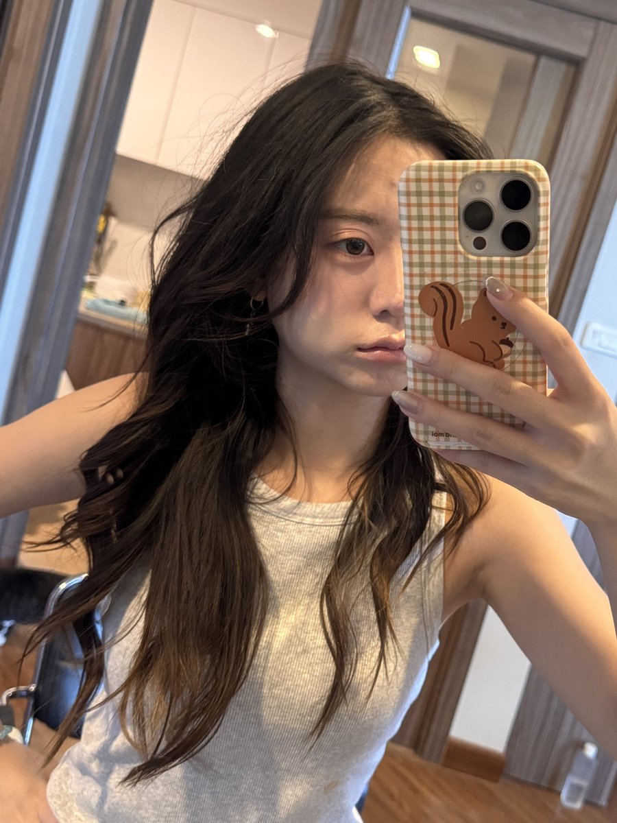 kittyxty's tweet image. What I regret most รู้อะไรไม่สู้รู้งี้ 🥹

วงกรผมร่วงงงงง🤏🏻 เข้าละออกยากก แต่ออกได้ เรื่องผมนี่เสียใจที่ไม่ได้เริ่มดูและตั้งแต่เด็กกว่านี้ ตอนนี้จะ 30 ละเพิ่งมารู้ว่าผมคนเราไม่ได้เกิดได้ใหม่เรื่อยๆนะ ใน 1 รูขุมขนบนหนังหัว จะสร้างผมได้แค่ 10-12เส้น ตลอดชีวิต…