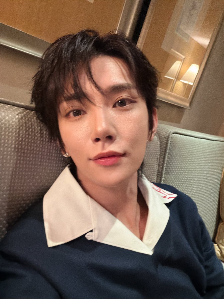 sourkyeom's tweet image. is he in heat or something