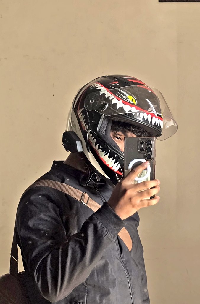 SINNERM96482865's tweet image. Got this Ride On + intercom. Not perfect but a good investment for new and low budget riders like me. I got this for 1500. I'll share more reviews on it.
#intercom #bikes #Riders