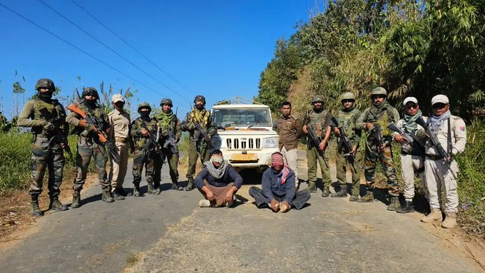 WarriorsBh1860's tweet photo. Assam Rifles and Manipur Police achieve major success by recovering explosives during a vehicle check in Pherzawl district and arresting two suspects.
#AssamRifles #ManipurPolice #Pherzawl #ExplosivesRecovered https://t.co/kjsfQKIFKH