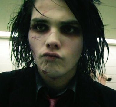 kissy face