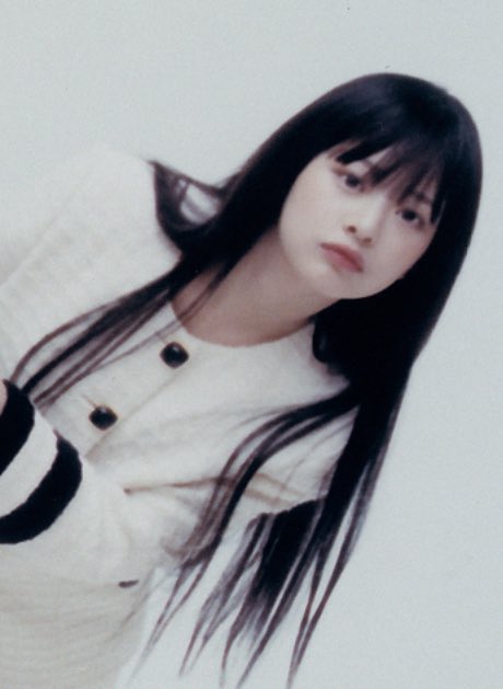 hanni archive⁵ tweet media