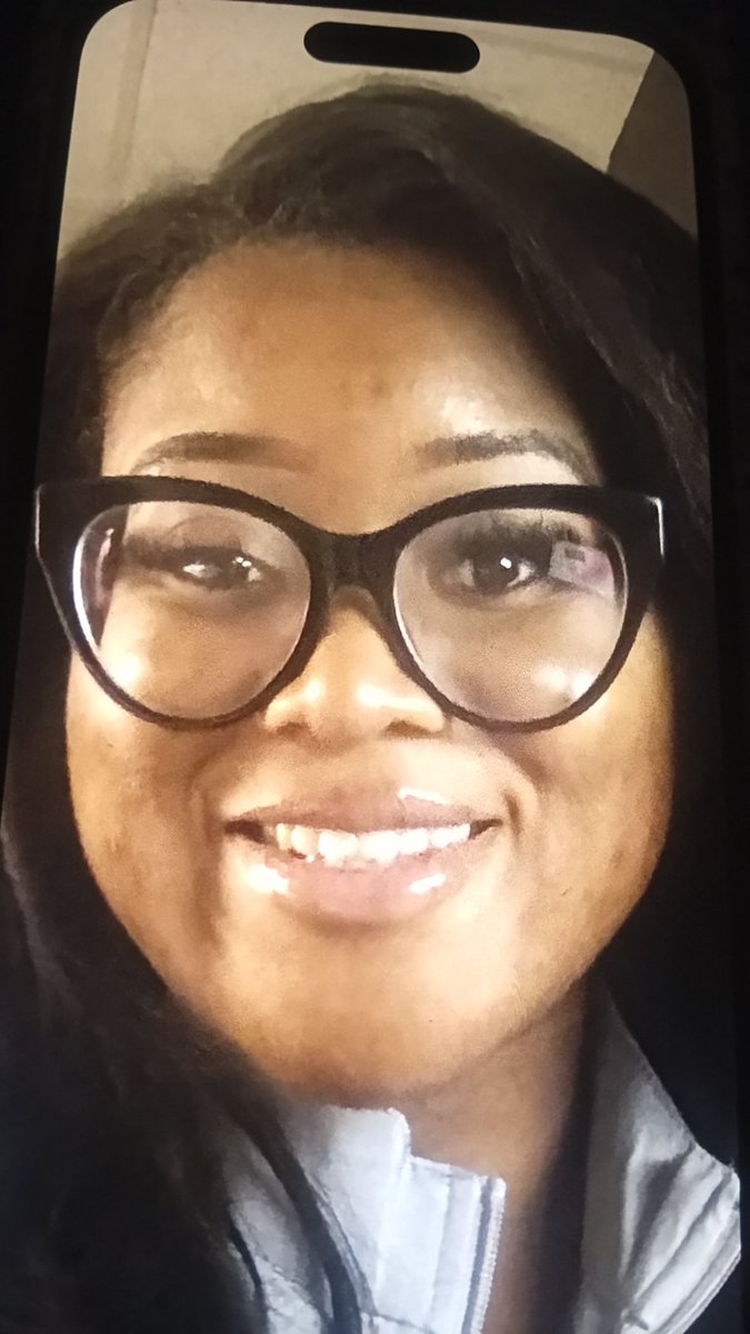LadyLoved75's tweet photo. THIS CULPRIT THAT NOBODY WILL TURN OVER COMPLETELY DAMAGED MY DAUGHTERS FACE, EACH TIME, WHILE SHE SLEPT! SHES BEEN BEATEN INTO SILENCE.. THEY've crushed her face, took her bottom dimples, aged and spotted her skin.. damaged her eyes.... so much more.. THEY've been doing it 8 yrs https://t.co/VVostONX6c