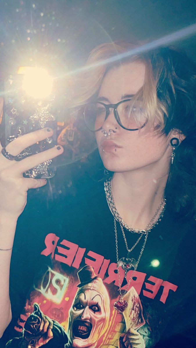 bongpuppyy's tweet photo. blehh :P
#trans #heit #mlm https://t.co/qO97hUBo1u