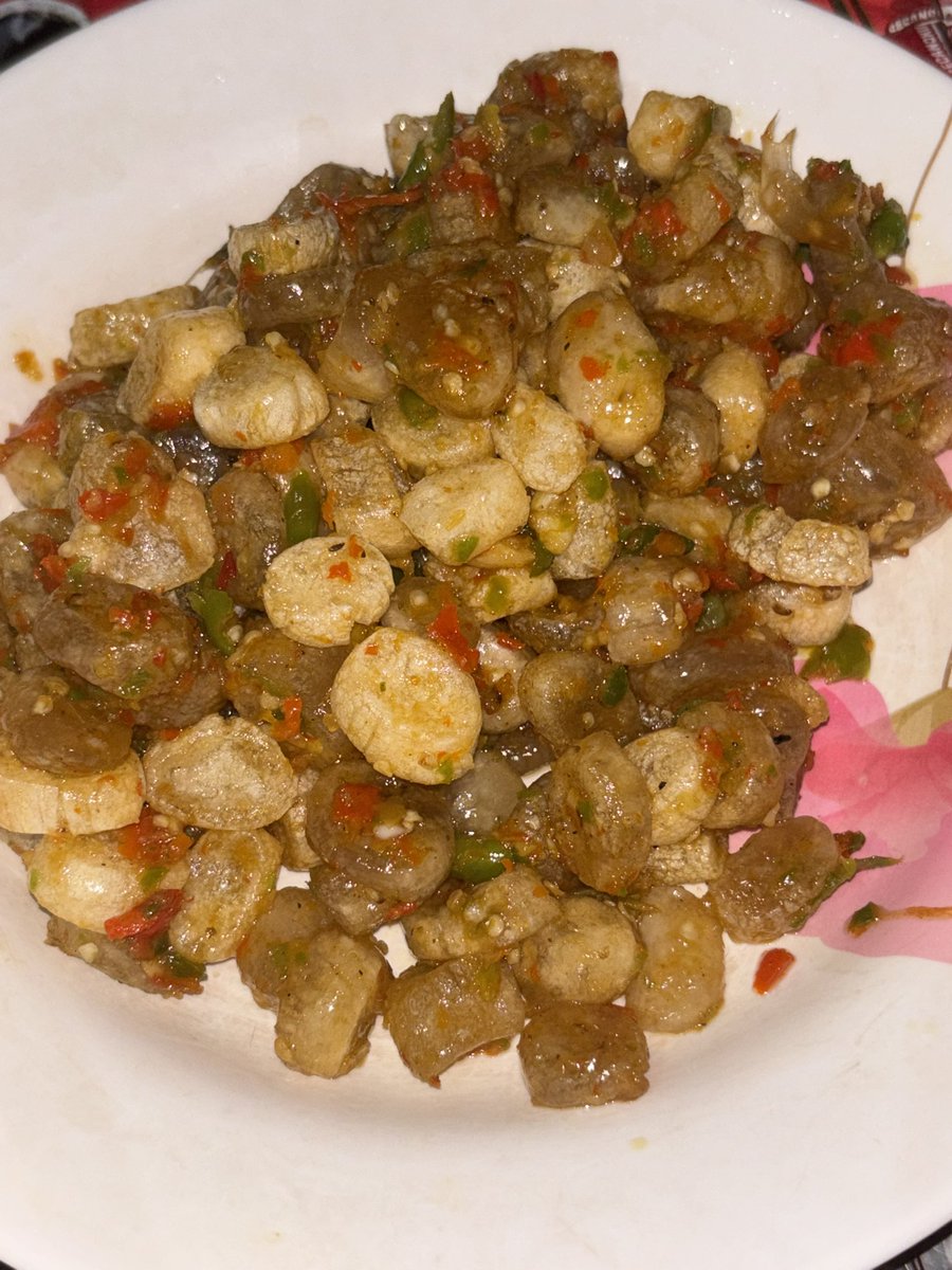 princess ozzie tweet media