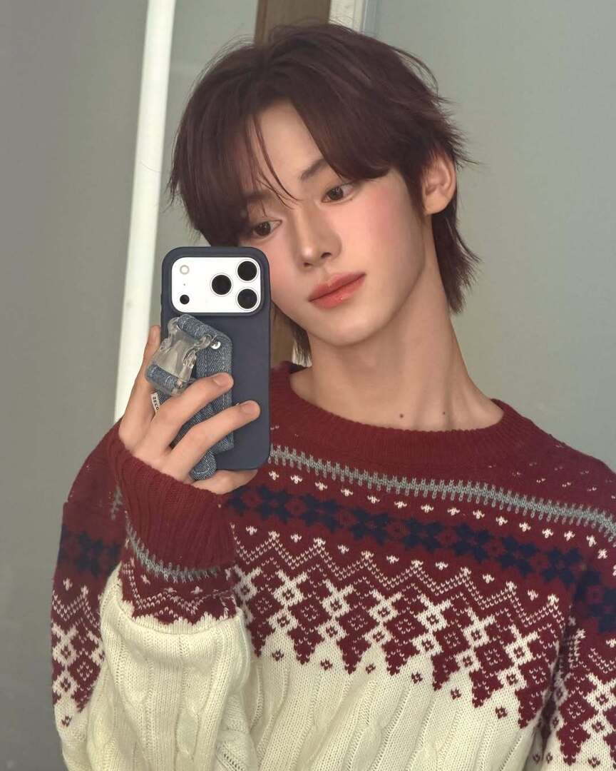 selfolssi ♤ tweet media